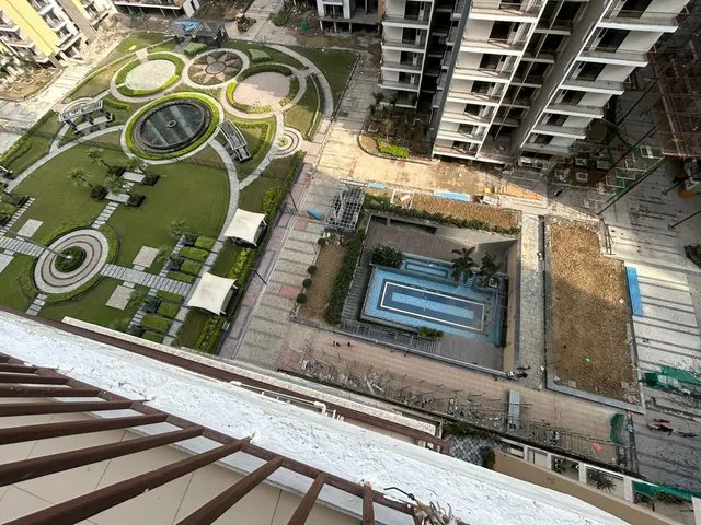 Panchsheel Greens 2 — photo 8